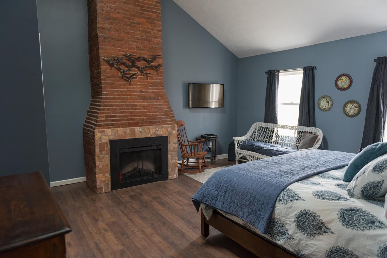 Creekside Inn Oneida Bagian luar foto