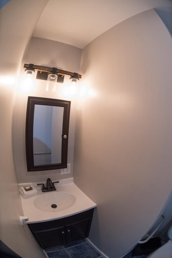 Creekside Inn Oneida Bagian luar foto