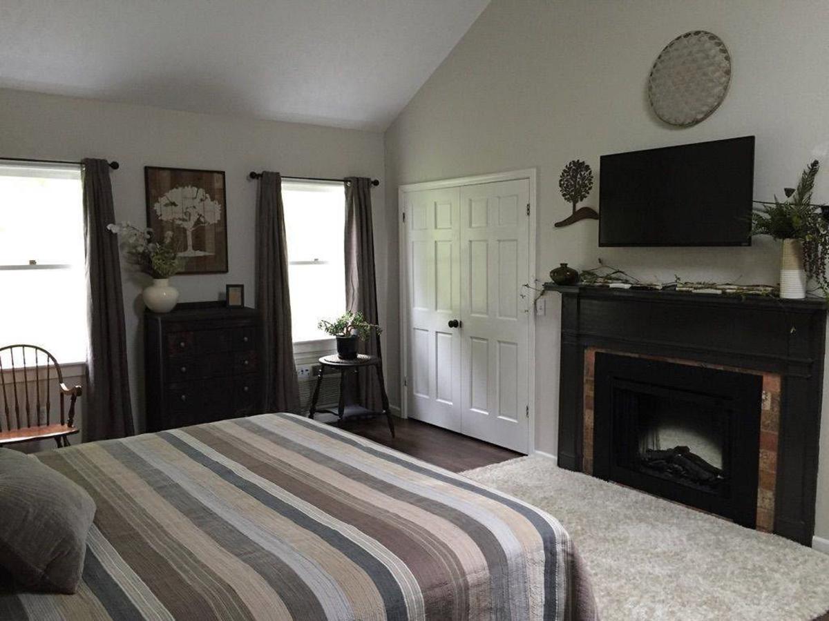 Creekside Inn Oneida Bagian luar foto