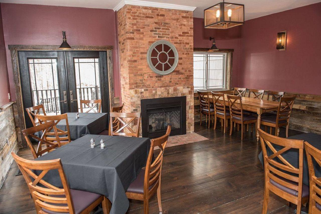 Creekside Inn Oneida Bagian luar foto